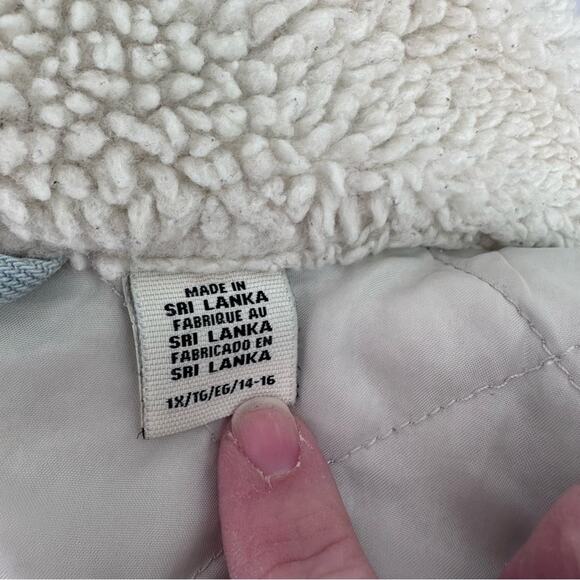 Levis - Vintage Sherpa Trucker Jean Jacket, Size 14-16 - Picture 8 of 16